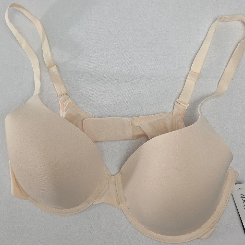 GapBody Everyday Women T-Shirt Bra Beige 36D‎ Underwire Smooth Intimates NWT